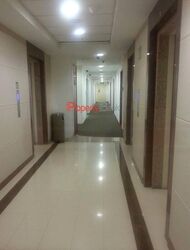 Burlington Square (D7), Office #496967281